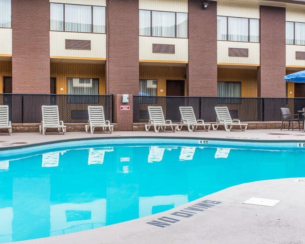 Quality Suites Hickory South Екстер'єр фото
