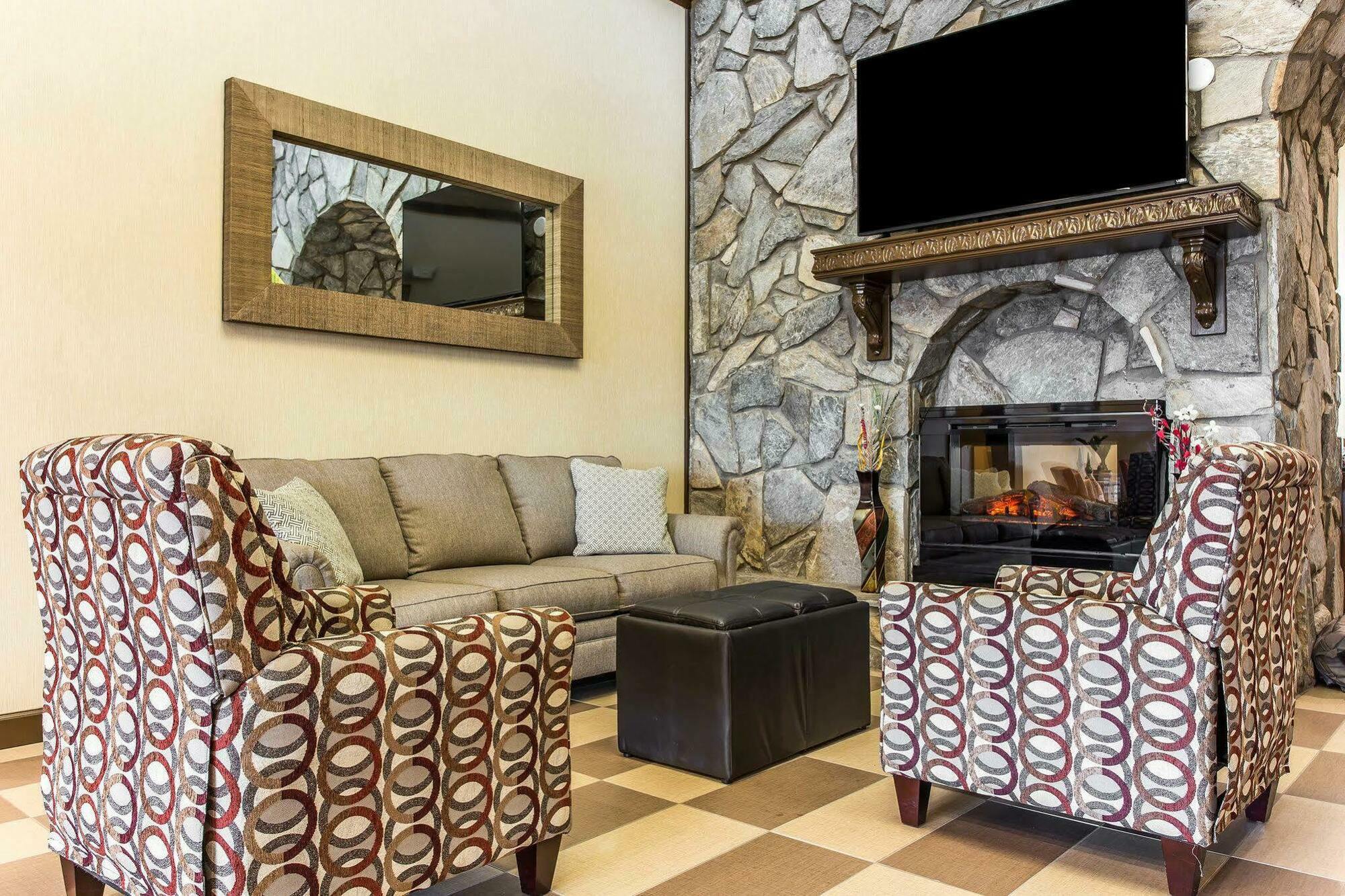 Quality Suites Hickory South Екстер'єр фото